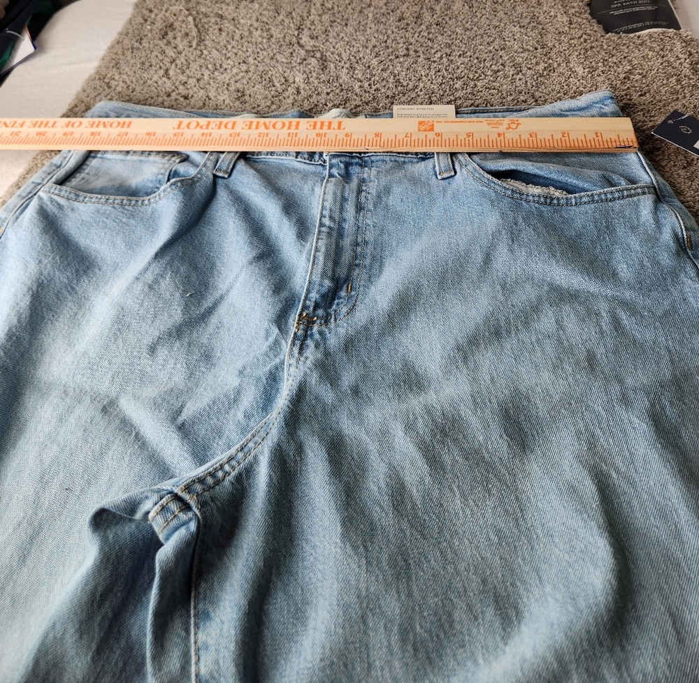 Women's Light Wash High Rise Wide Leg Pants - Universal Thread - Size 16 - Picture 12 of 16